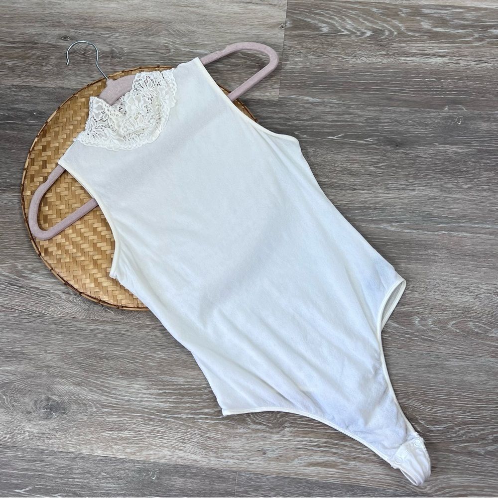 Vintage cosabella white mesh bodysuit w/ laced mock neck‎